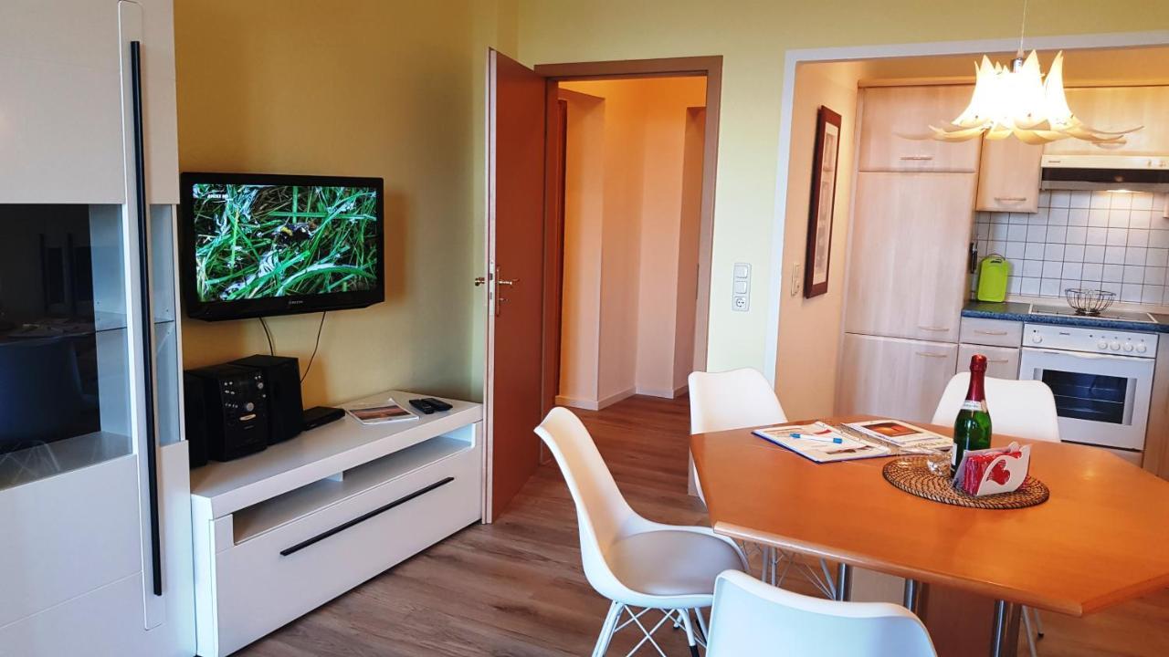 Residenz Seeblick Whg 4, Mit Gartenzugang ゼリン エクステリア 写真